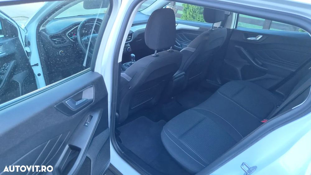 Ford Focus 1.5 EcoBlue Active Business - 6