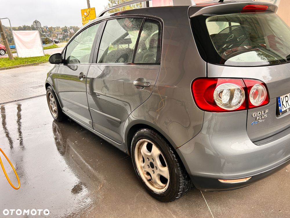 Volkswagen Golf Plus 2.0 TDI DPF Comfortline - 3