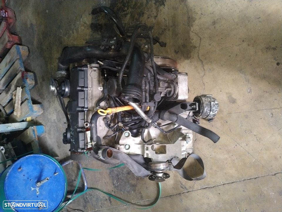 MOTOR COMPLETO AUDI A4 2001 -AWX - 2