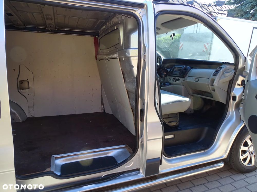 Renault Trafik 2,0 DCI 115 KONI L1 H1 Klima -sprawna, HAK, Automat , Relingi dachowe ,paka 2,40 m. - 16