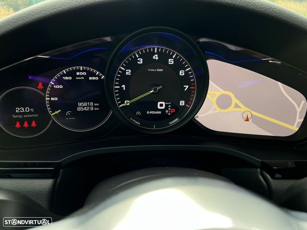 Porsche Cayenne Coupé - 12