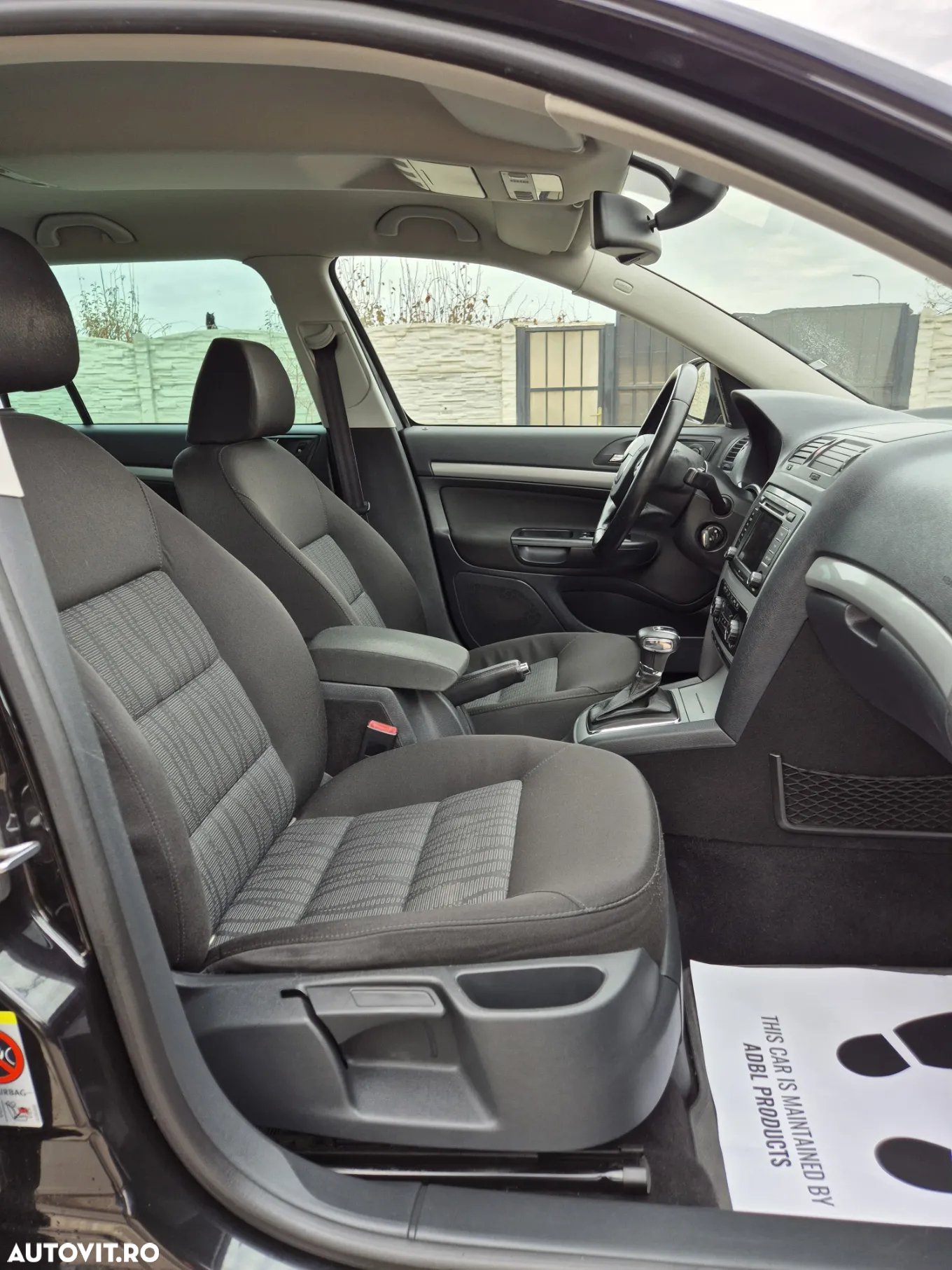 Skoda Octavia 1.6 TDI Business DSG - 8
