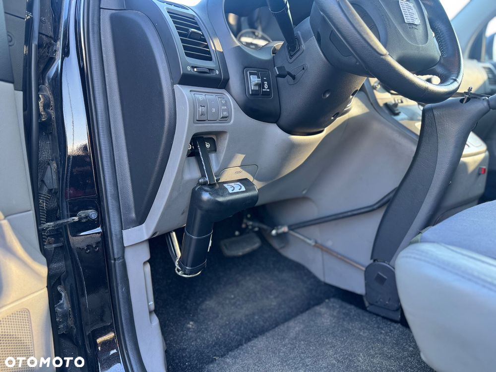 Kia Carnival 06-09 - 10