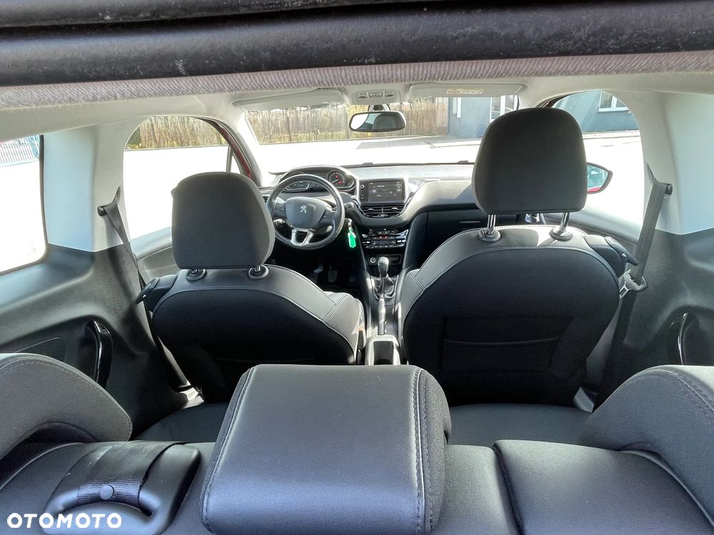 Peugeot 208 PureTech 110 Stop & Start Allure - 26