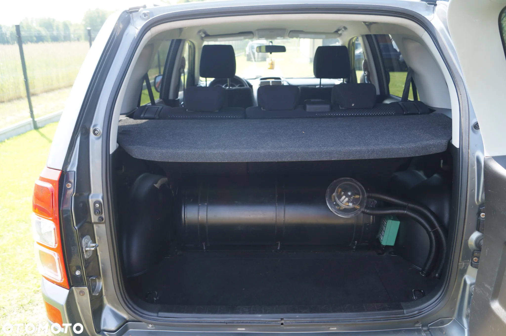 Suzuki Grand Vitara 2.0 - 13