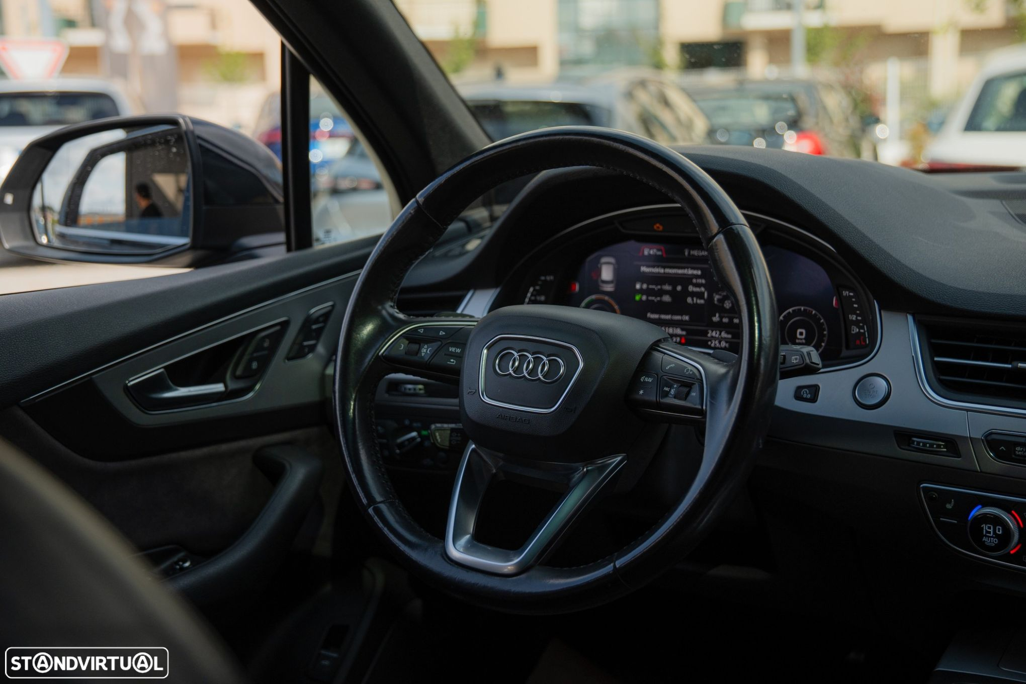 Audi Q7 3.0 TDI E-tron quattro Tiptronic - 9