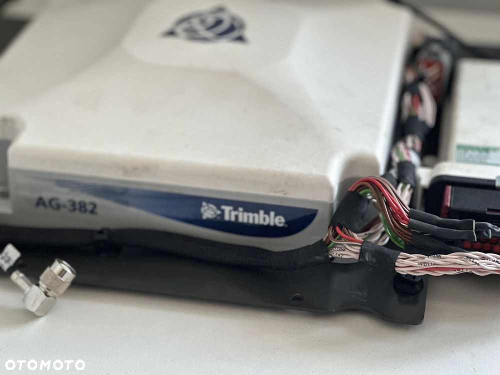System Nawigacyjny Valtra Fendt Varioguide RTK Trimble AG-382 - 2