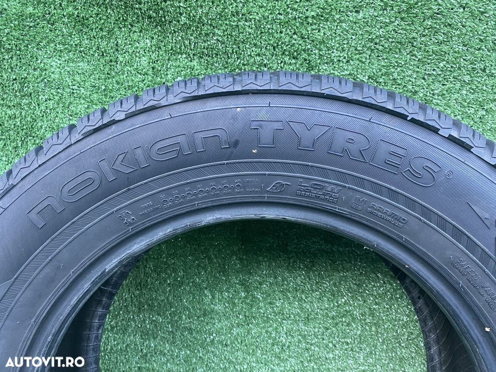 Set 4 anvelope iarna Nokian WR SUV 4 225 65 R17 106H Dot 2821 5,4mm - 6