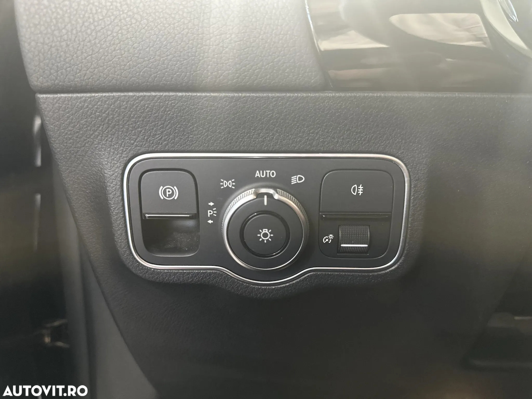 Mercedes-Benz GLA 200 d Aut. - 15
