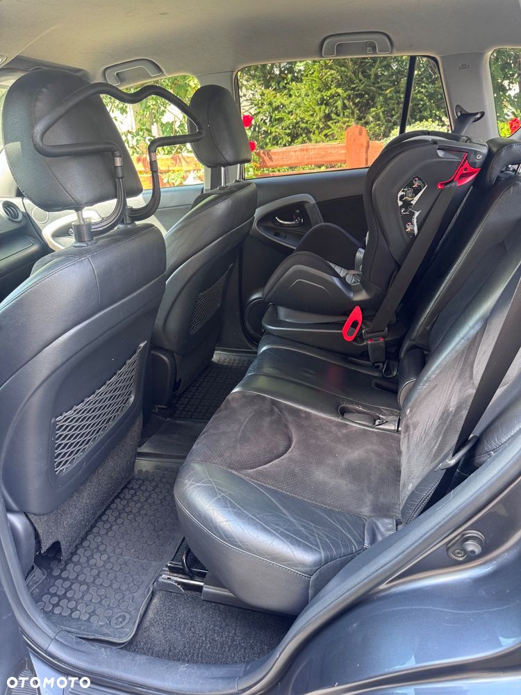 Toyota RAV4 2.2 D-CAT Premium - 13