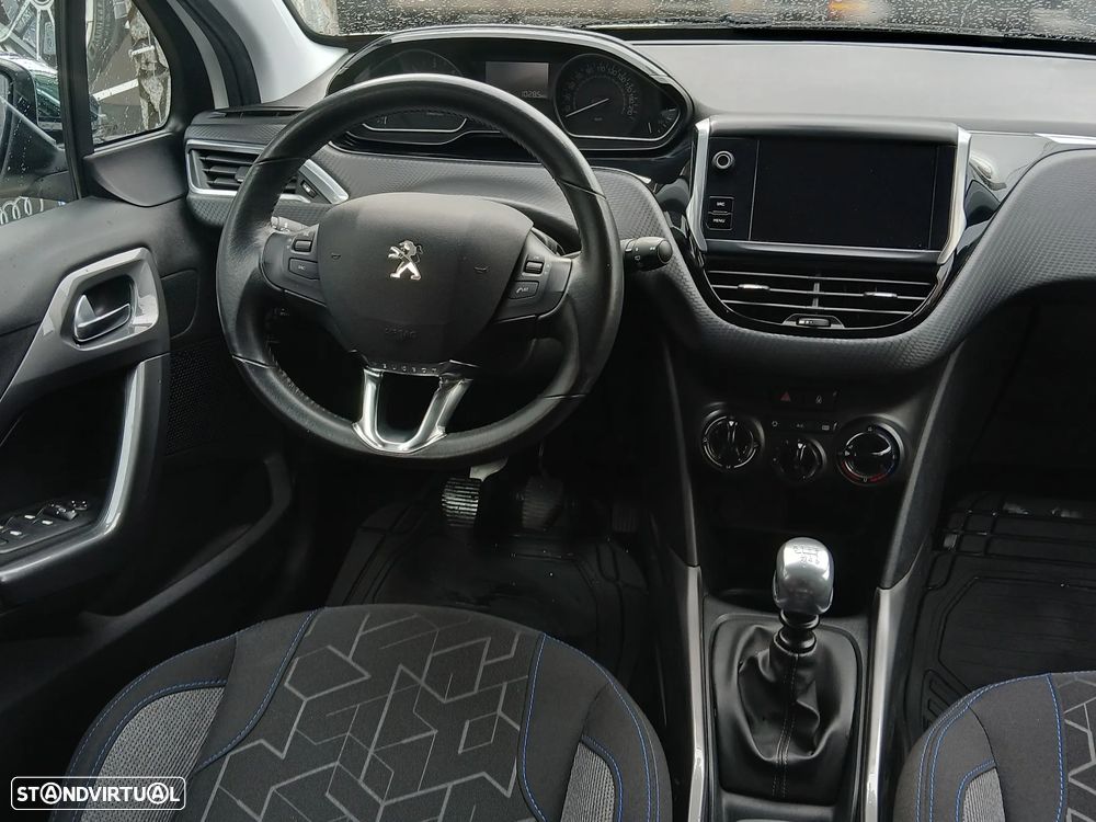 Peugeot 2008 1.5 BlueHDi Style - 19