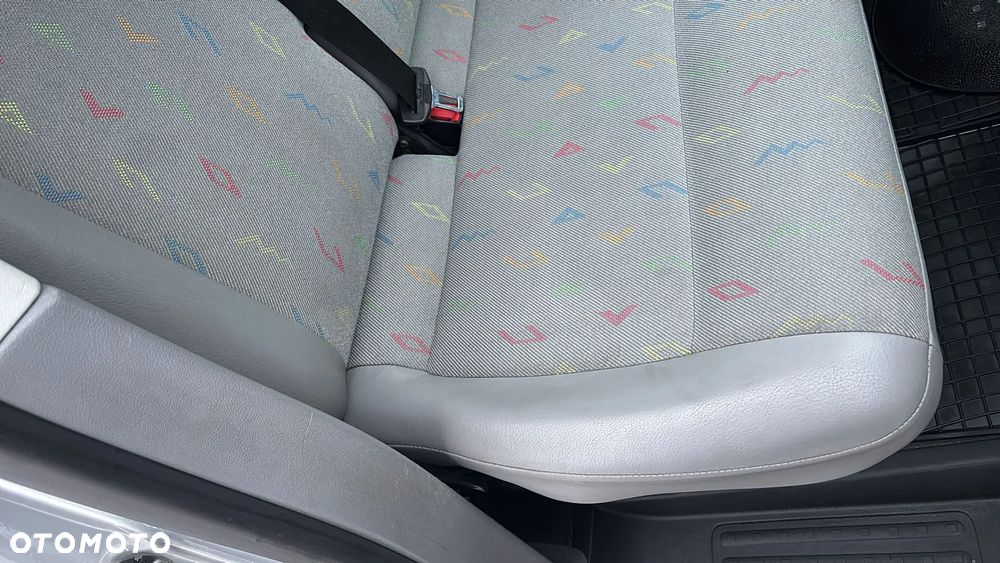 Volkswagen Transporter T5 - 19