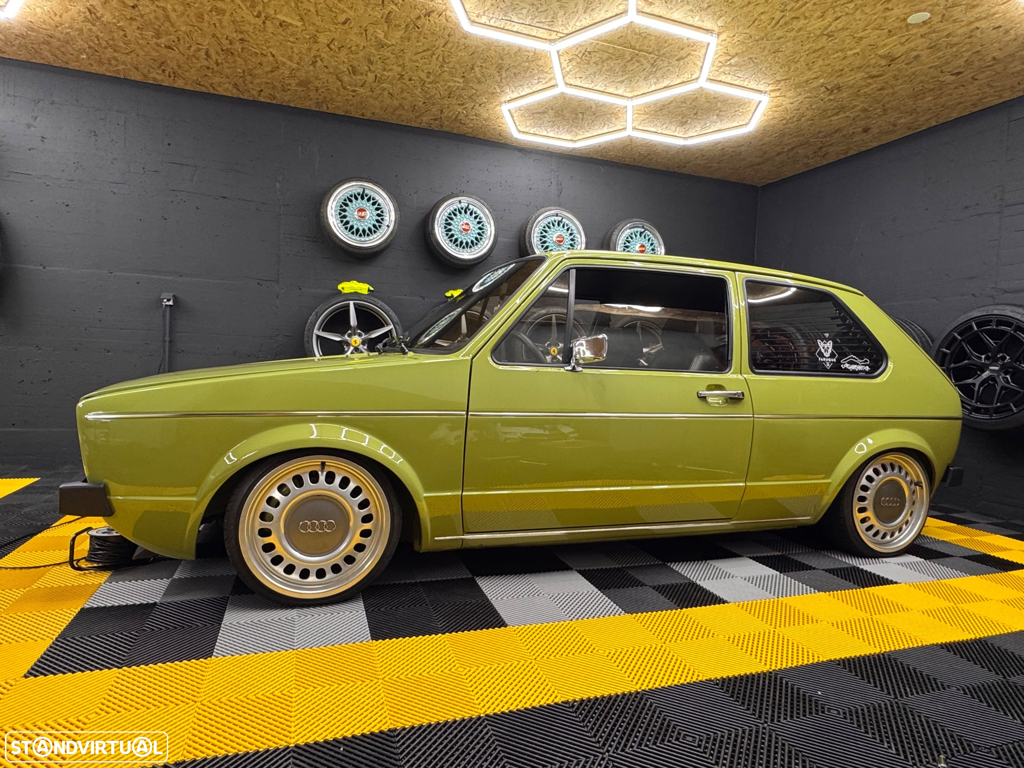 VW Golf - 14