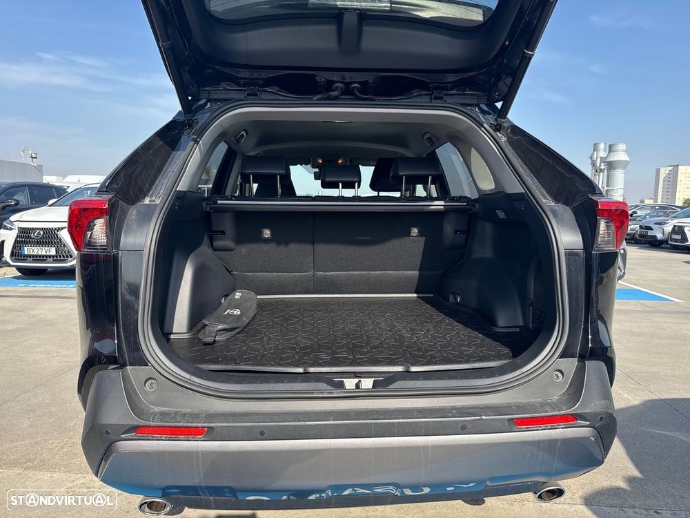 Toyota RAV4 - 11