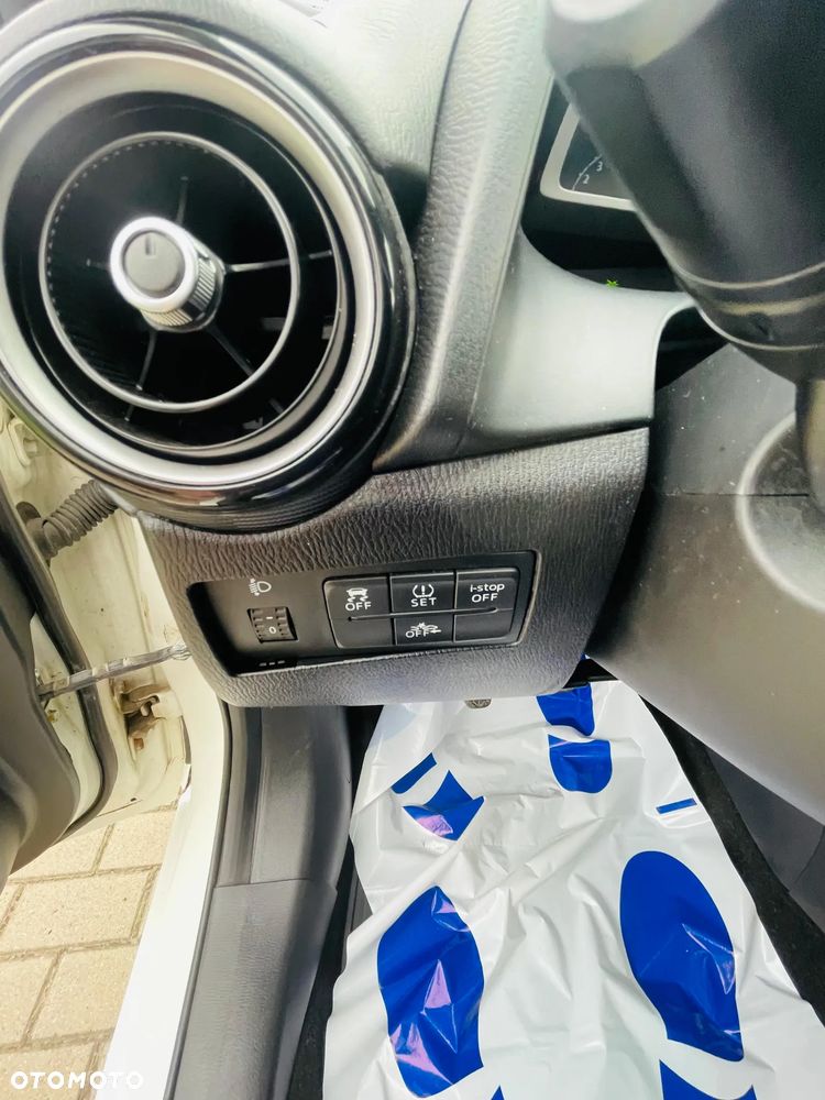 Mazda 2 SKYACTIV-G 90 White Edition - 21