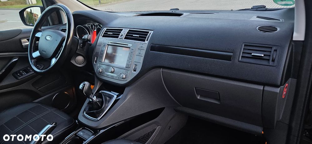 Ford Kuga 2.0 TDCi 4x4 Titanium - 10