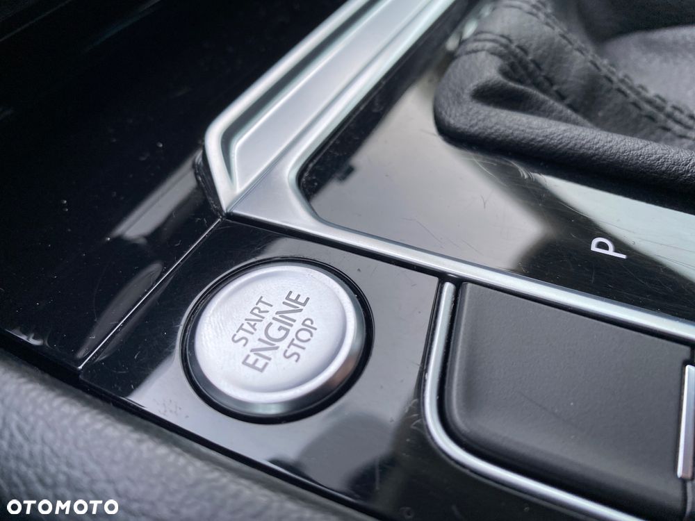 Volkswagen Passat 2.0 TDI BMT Highline DSG - 19