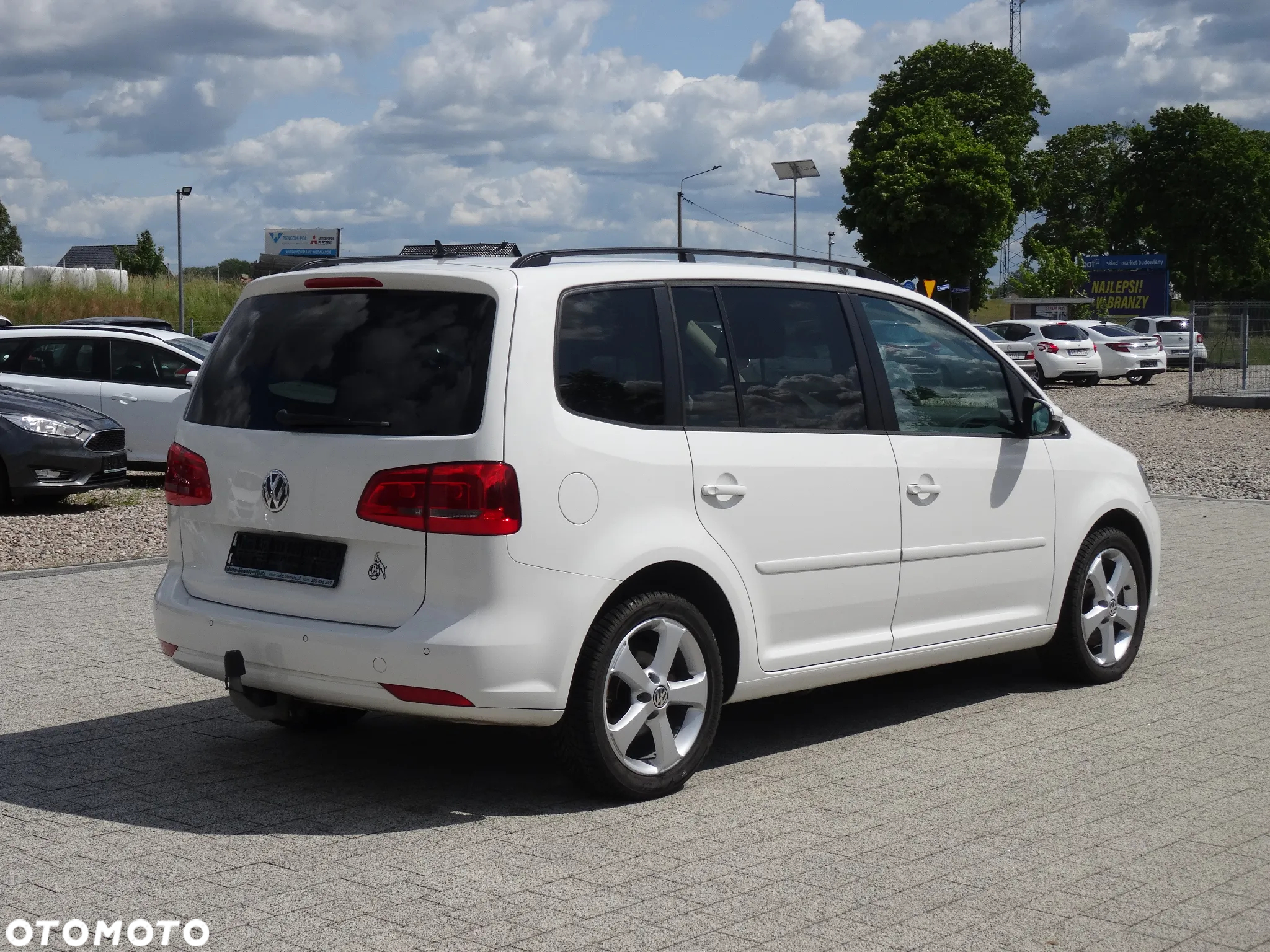 Volkswagen Touran 2.0 TDI DPF BlueMotion Technology Comfortline - 11