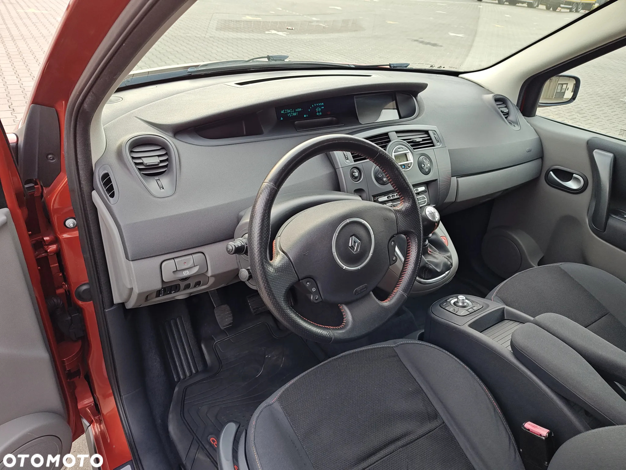 Renault Scenic 1.6 16V 110 LIMITED - 10