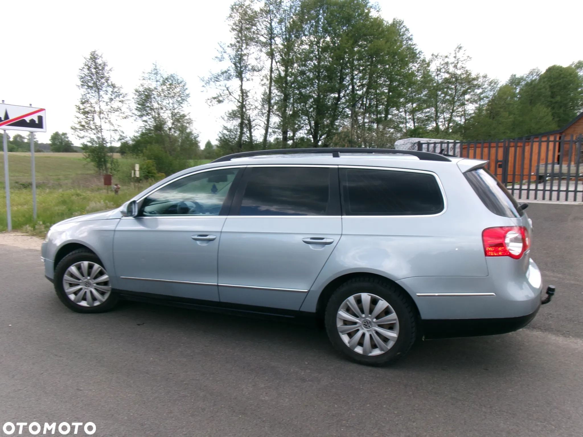Volkswagen Passat - 11