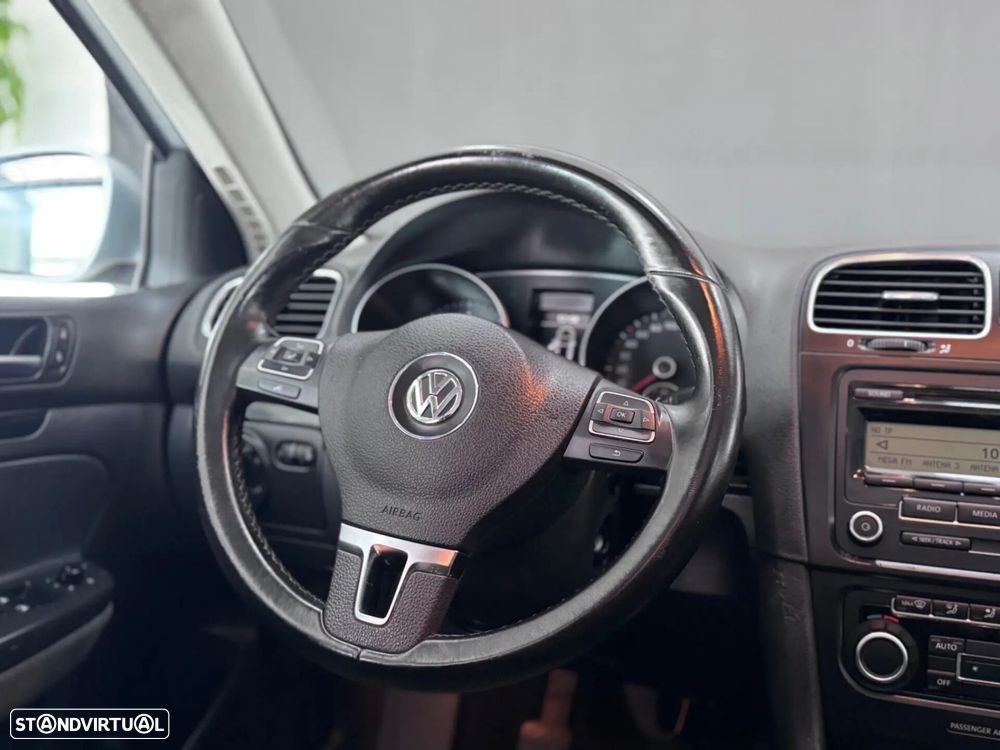 VW Golf Variant 1.6 TDi Confortline - 25