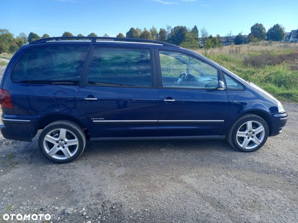 Volkswagen Sharan 2009 photo 4