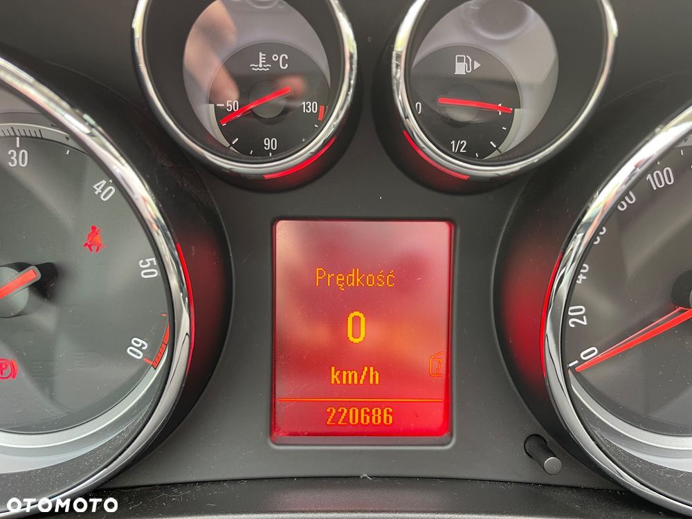 Opel Insignia 2.0 CDTI Sports Tourer - 10