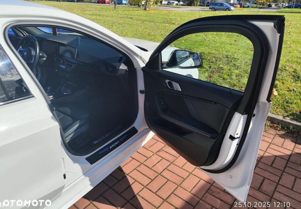 BMW Seria 1 118i M Sport - 6