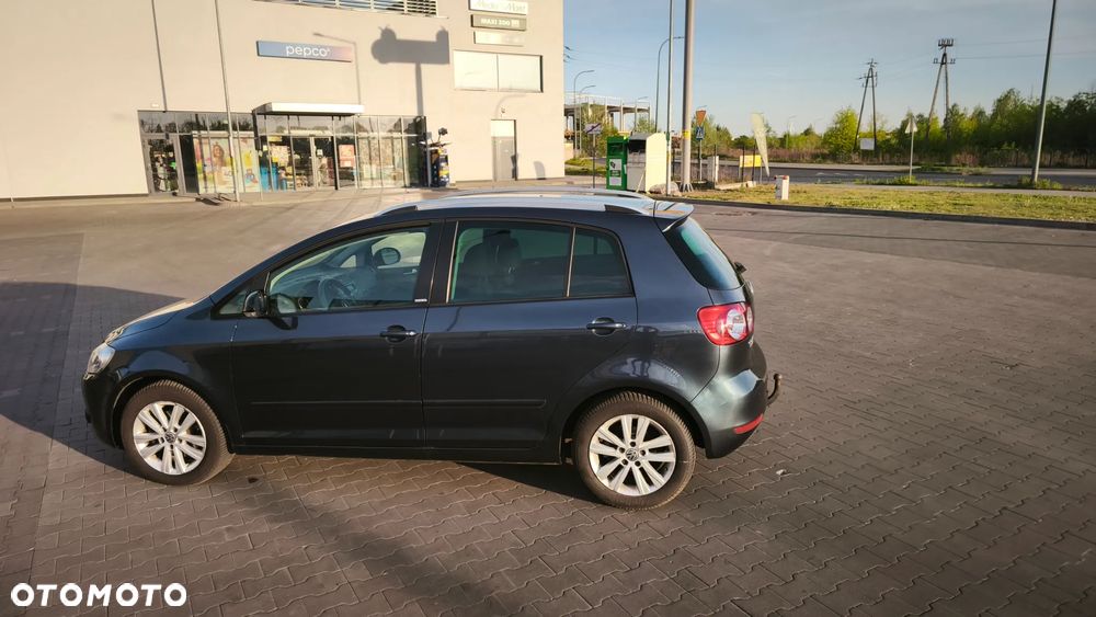Volkswagen Golf Plus 1.6 TDI DPF BlueMotion Technology Comfortline - 4