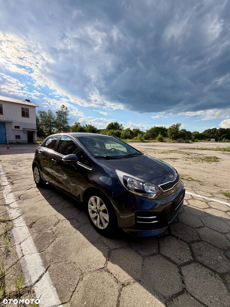 Kia Rio - 3