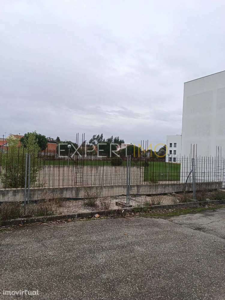 Terreno para construção de edifício para apartamentos - Grande imagem: 5/6
