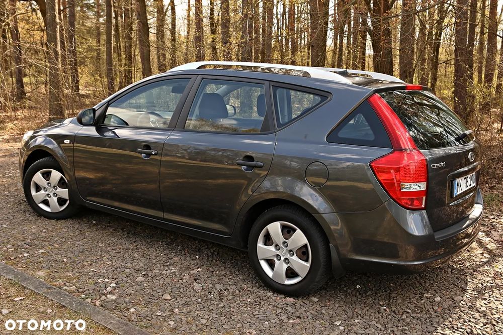 Kia Ceed 1.4 CVVT Attract - 27