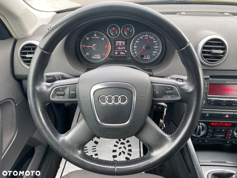 Audi A3 Sportback 2.0 TDI Ambiente - 15