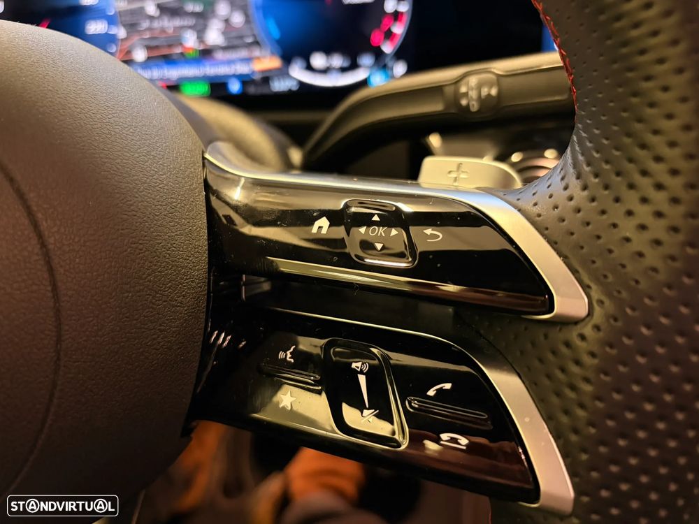 Mercedes-Benz A 250 e AMG Line - 11