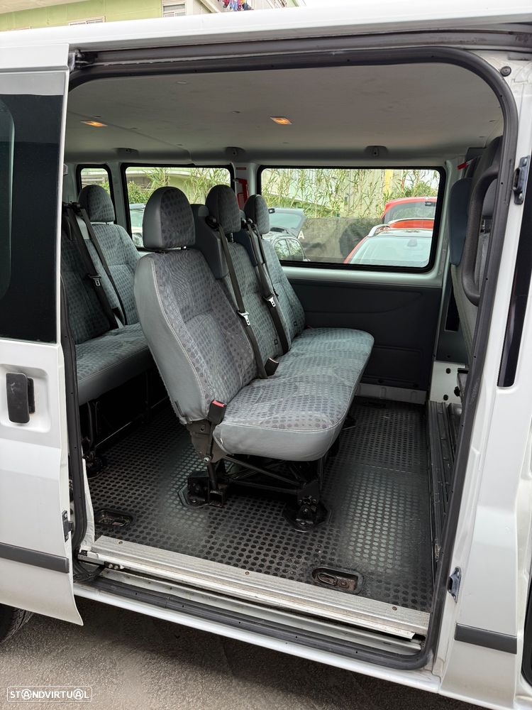 Ford Transit - 12