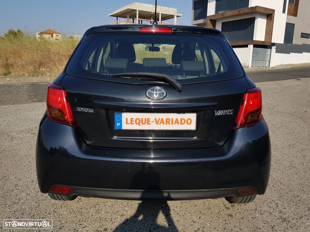 Toyota Yaris 1.4 D-4D Sport+Navi - 8