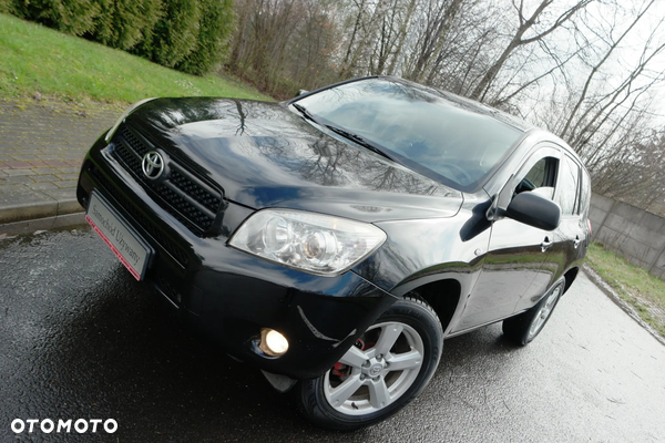 Toyota RAV4 2.0 VVT-i Luna