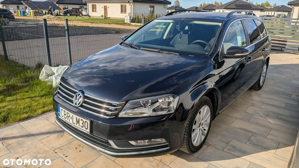 Volkswagen Passat 2.0 TDI DPF BlueMotion Technology Comfortline - 1