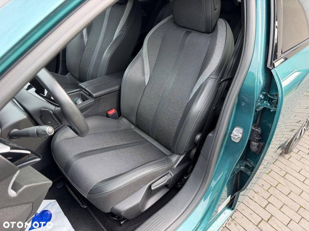 Peugeot 308 BlueHDi 130 EAT8 Allure - 11