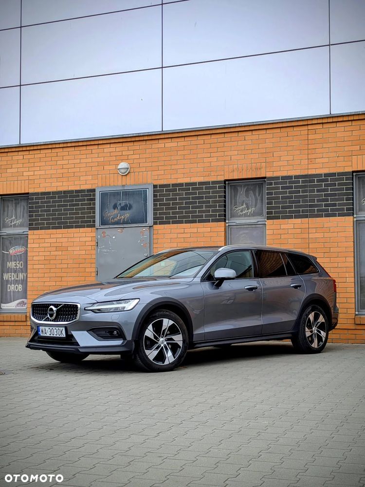 Volvo V60 Cross Country - 2