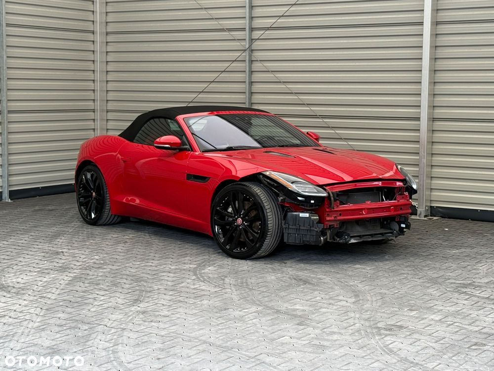 Jaguar F-Type P300 - 34