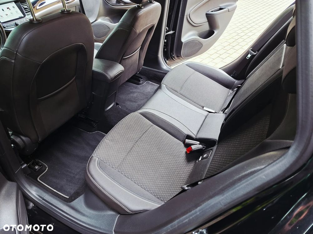 Opel Astra 1.4 Turbo Edition - 21