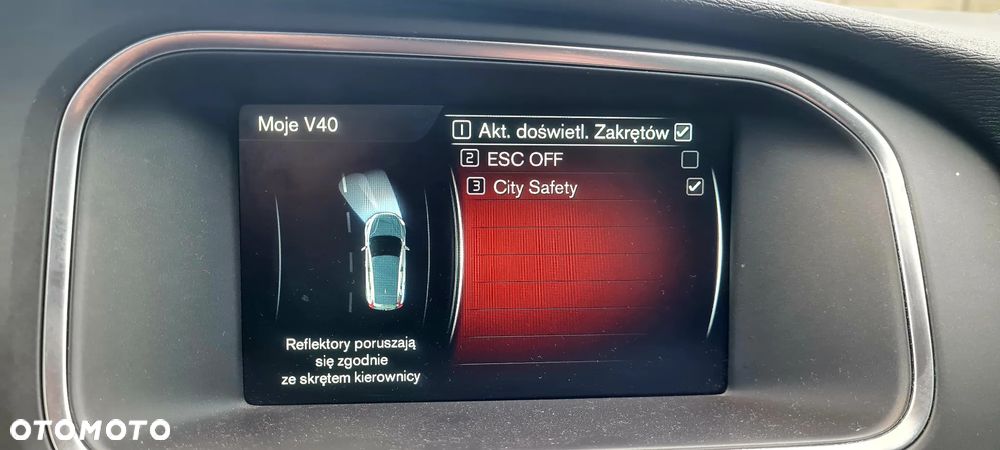 Volvo V40 D2 Drive-E R-Design Momentum - 12