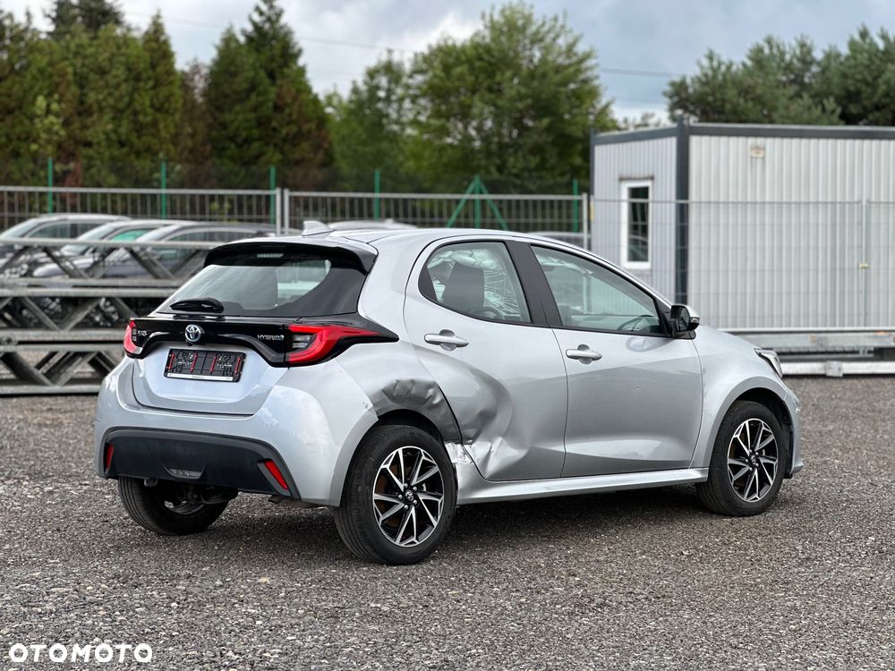 Toyota Yaris - 16