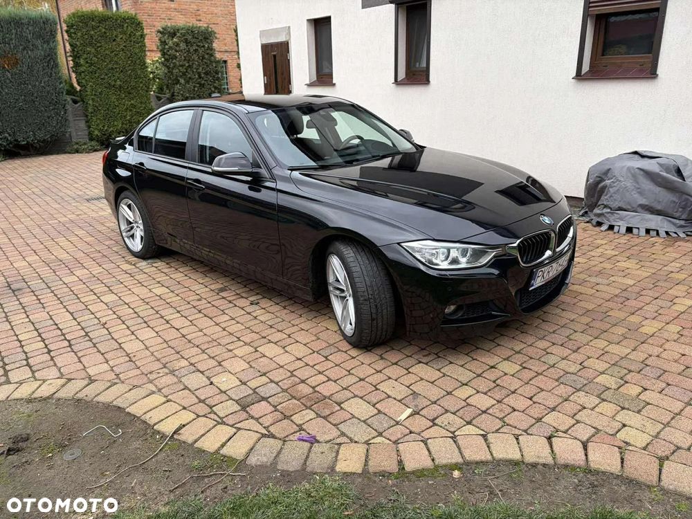 BMW Seria 3 320i Touring Sport-Aut Sport Line - 7