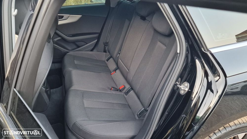 Audi A4 Avant 2.0 TDi Multitronic Sport - 32