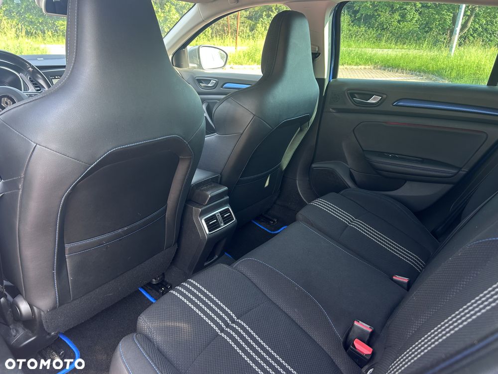 Renault Megane 1.6 dCi GT EDC - 9