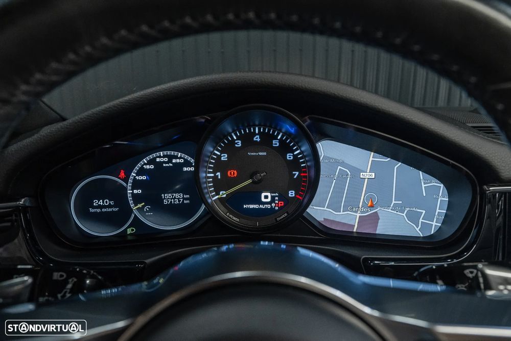 Porsche Panamera 4 E-Hybrid Platinum Edition - 15