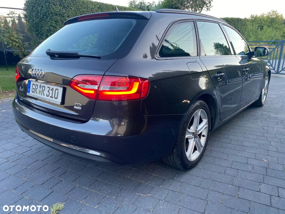 Audi A4 Avant 2.0 TDI ultra DPF Attraction - 8