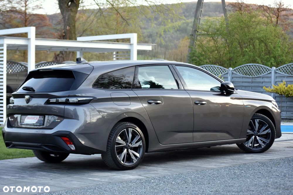 Peugeot 308 180 e-EAT8 GT - 18